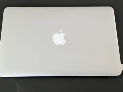 MacBook Air 11 pouces, View more