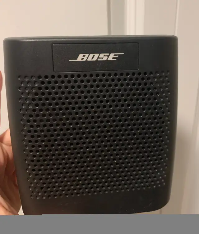 Bose Soundlink Color Bluetooth Speaker  in Speakers in Burnaby/New Westminster - Image 3