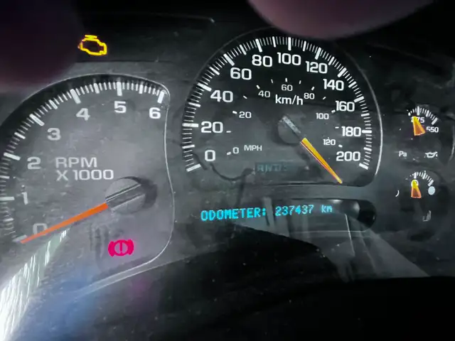 2004 Chevy Avalanche573776103358474245