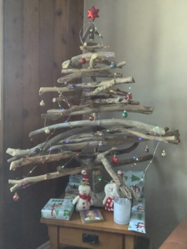 ALL SEASONS HANDMADE DRIFTWOOD TREE-DRESSED WITH LIGHTS in Home Décor & Accents in Thunder Bay - Image 2