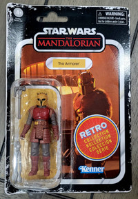 Star Wars The Mandalorian The Armorer Retro Collection damaged