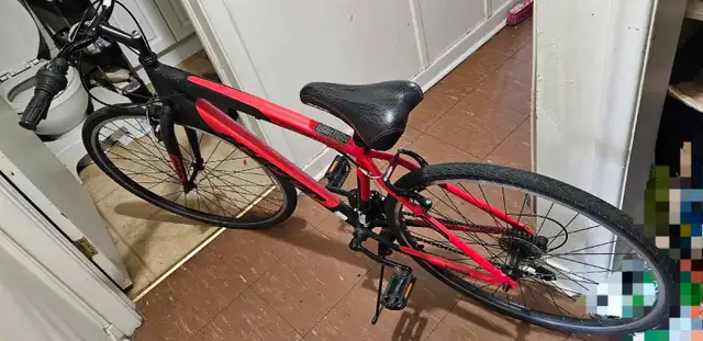 Hyper Spinfit 700C Aluminum Road Bike in Road in Kingston - Image 2