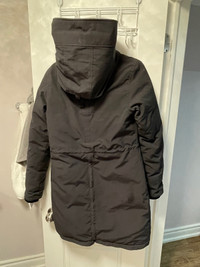 Authentic Small Canada Goose jacket for women