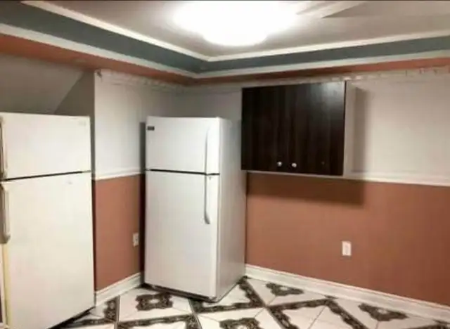 Room for Rent in Scarborough in Room Rentals & Roommates in Oshawa / Durham Region - Image 3