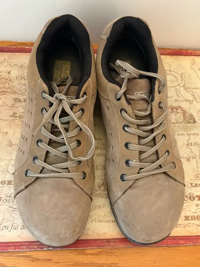 Dakota Shoes - Size 9 in Men's Shoes in London - Image 2