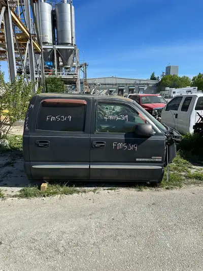 99-07 Chevy Silverado/GMC Sierra Duramax diesel crew cab. All four door doors included. This cab is...
