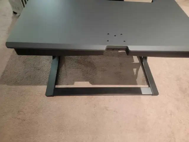 Ergotron Standing Desk in Desks in Ottawa - Image 5