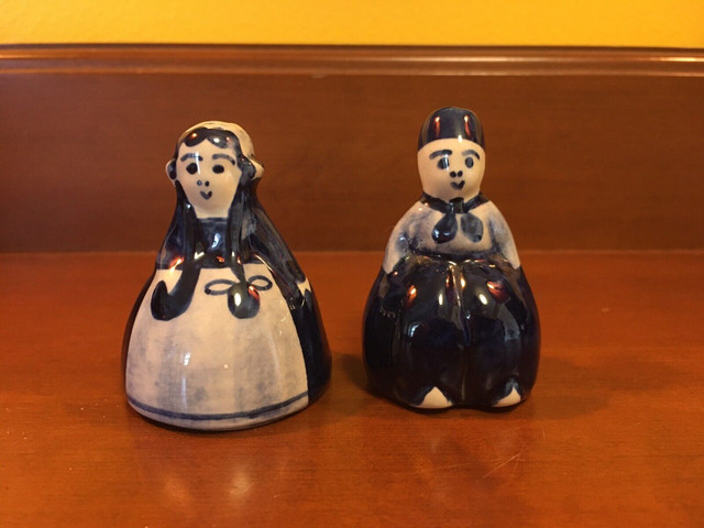Antique Royal Delft Holland S&P Shakers Man & Women in Arts & Collectibles in Oshawa / Durham Region