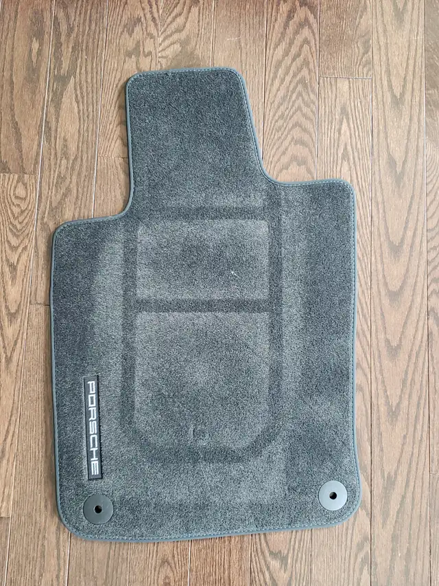 Porsche Panamera 2010-2016 Black Carpet Floor Mat Set in Other in Markham / York Region - Image 3