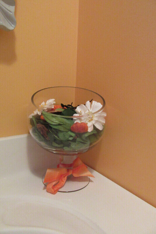 Pot incliner avec fleurs séché dans Décoration intérieure et accessoires  à Longueuil/Rive Sud - Image 2