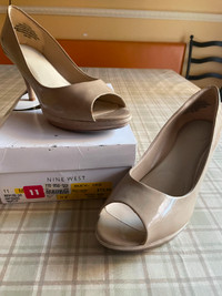 Nine West  NW7SORIEE in Taupe (Ladies Size 11M) GENTLY USED