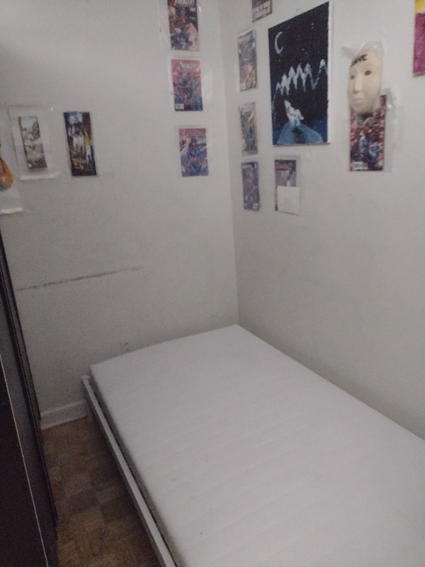 Sleep cubical in shared Sandy Hill apartment for Rent. 500 Room
