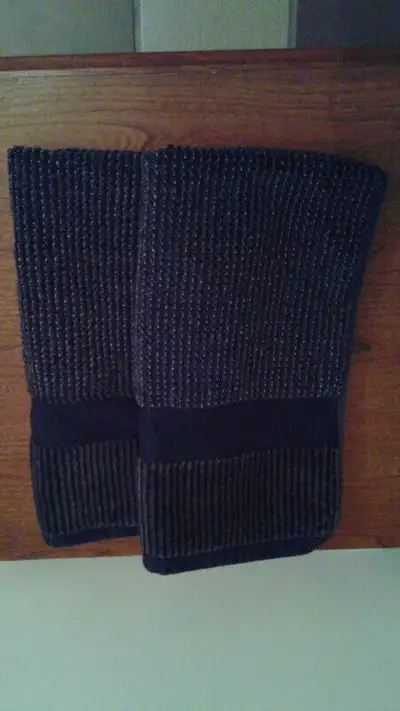 New - Pair of Elegant Hand Towels, View more