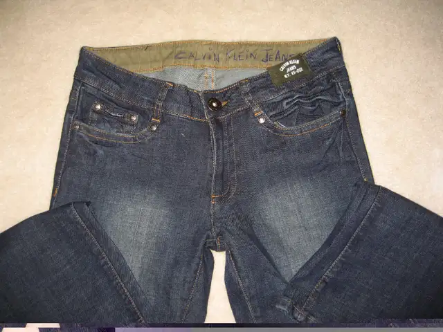 Women's Calvin Klein Jeans in Women's - Bottoms in City of Toronto - Image 9