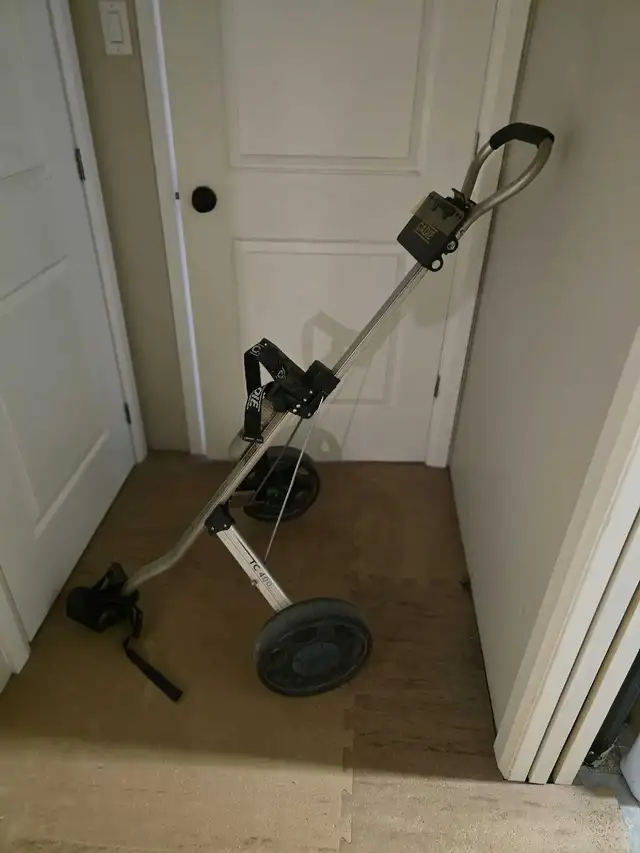 golf dolly in Golf in Ottawa - Image 3