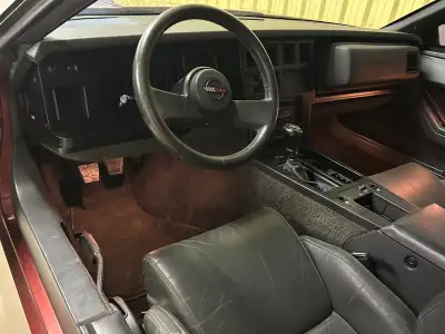 1987 corvette coupe , standard transmission , powe windows , tilt wheel , air conditioning , Micheli...