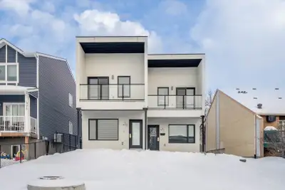 Available now - modern and well-maintained 2 bedroom, 1.5 bathroom suite located in a 5-year-old bui...