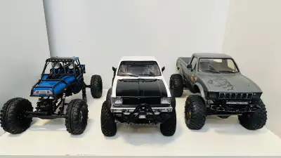 RC CARS FOR SALE RC LIKE NEW NIGHT CRAWLER -ALL CLEAN -LED LIGHTS -EXTRA BODY -NEED YOUR OWN RX/TX -...