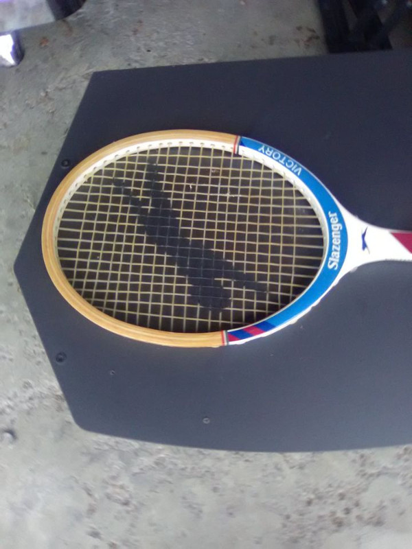 Vintage Slazenger Tennis Racquet in Tennis & Racquet in City of Toronto - Image 2