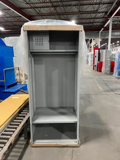Casier ventilé Type Chantier - Sport - Caserne 24"x24"x72" haut, View more
