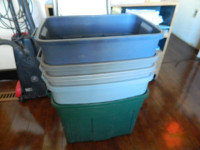STORAGE CONTAINERS DIFFERENT SIZES