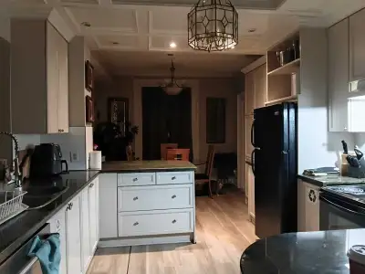 Room for rent for single individual shared bathroom with one other tenant and shared kitchen...smoki...