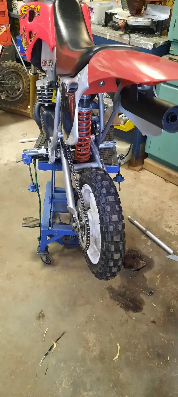 motorcycle in Scooters & Pocket Bikes in London - Image 4