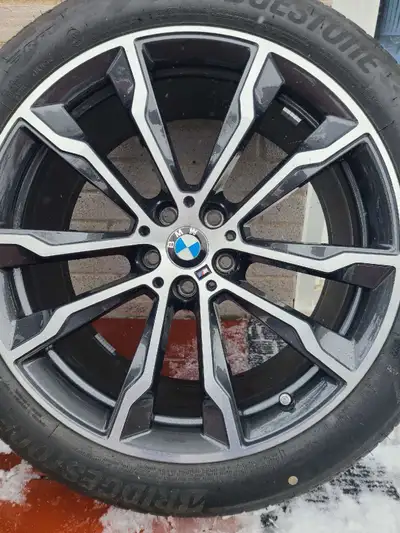 Bmw OEM( original ) style 699M wheels for X4 (G02). And fits for BMW X3 (G01). NEW condition. Tires...