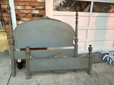 Vintage solid wooden double size bed. good condition. available for deliver in Edmonton area. 54" x...