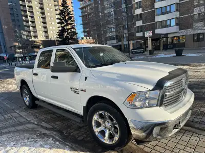 Single owner truck in excellent condition with only 47,000Kms. No accidents.
