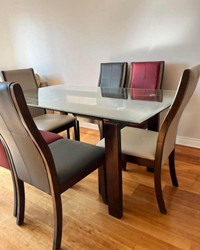 Dinning Table with 6 chairs for sale