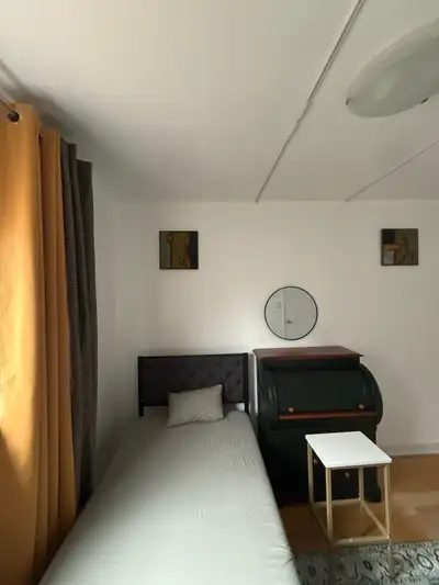 Fully Furnished Private Room for Ladies Only – $900 (All Utilities Included) Near Mumford Terminal,...