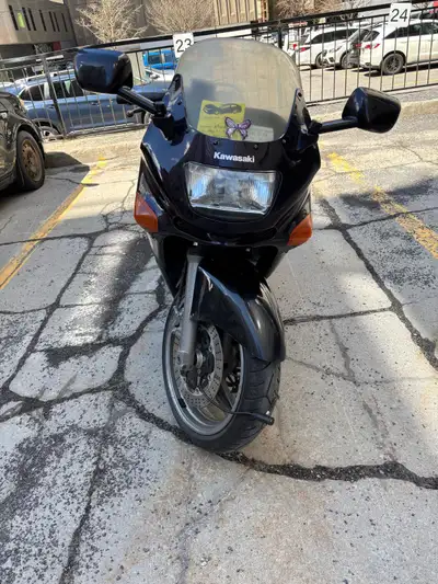 This reliable Kawasaki Ninja 600 is in good condition, offering the perfect blend of sport performan...