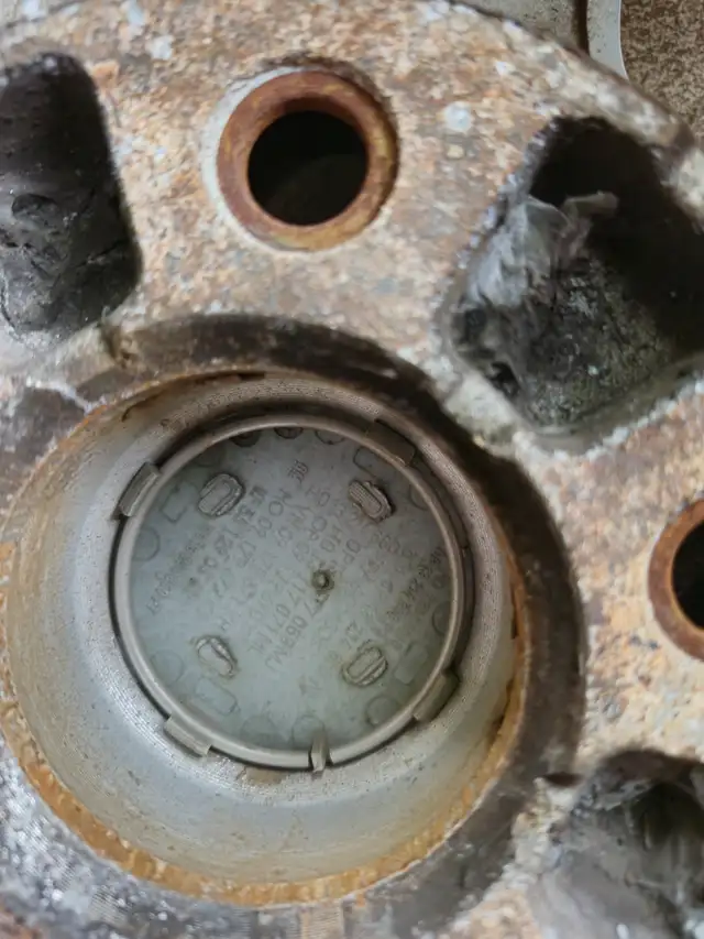 Saturn rims wheels 17 inch, 5x114.3 bolt pattern in Tires & Rims in City of Toronto - Image 4