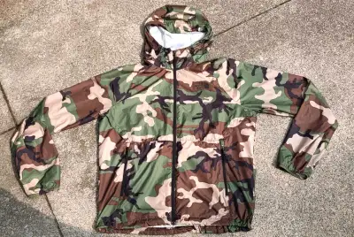 Northface Woodland Camo Windwall Jacket Mens Large, View more