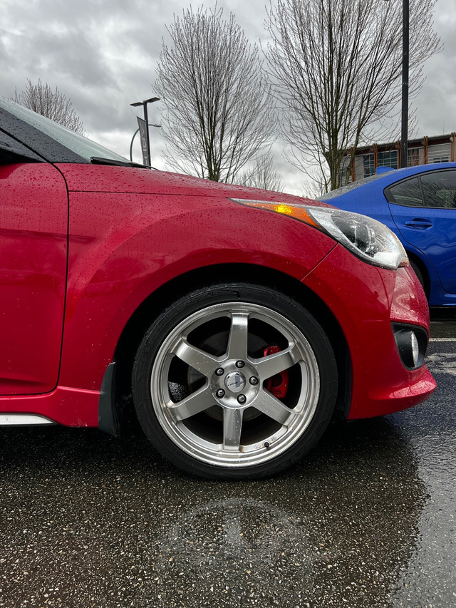 2014 Hyundai Veloster Turbo • Red • 1 Owner • Manual • $15,995 in Cars & Trucks in Burnaby/New Westminster - Image 3