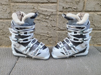 Salomon ski boots Mondo 22.0/size 4 for kids/size 5 for women
