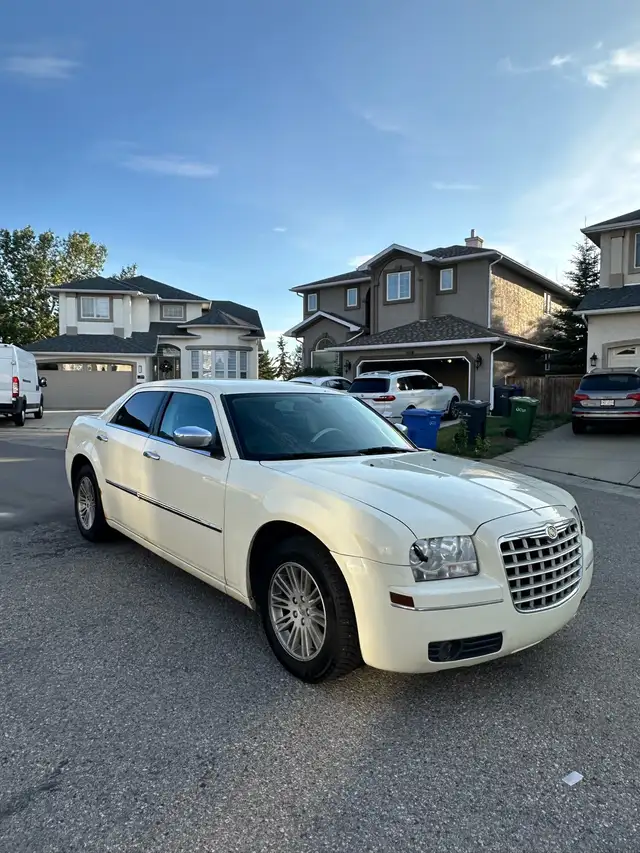 2008 Chrysler 300 - Active