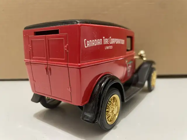 Liberty Classics Ford Model A 70th Anniversary Canadian Tire in Arts & Collectibles in Winnipeg - Image 8
