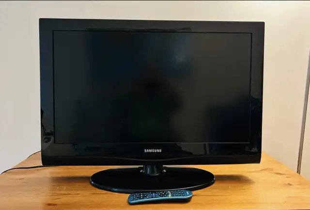 SAMSUNG TV in TVs in City of Montréal - Image 2