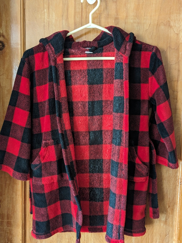 GAP kids robe size 6  in Kids & Youth in Ottawa - Image 2