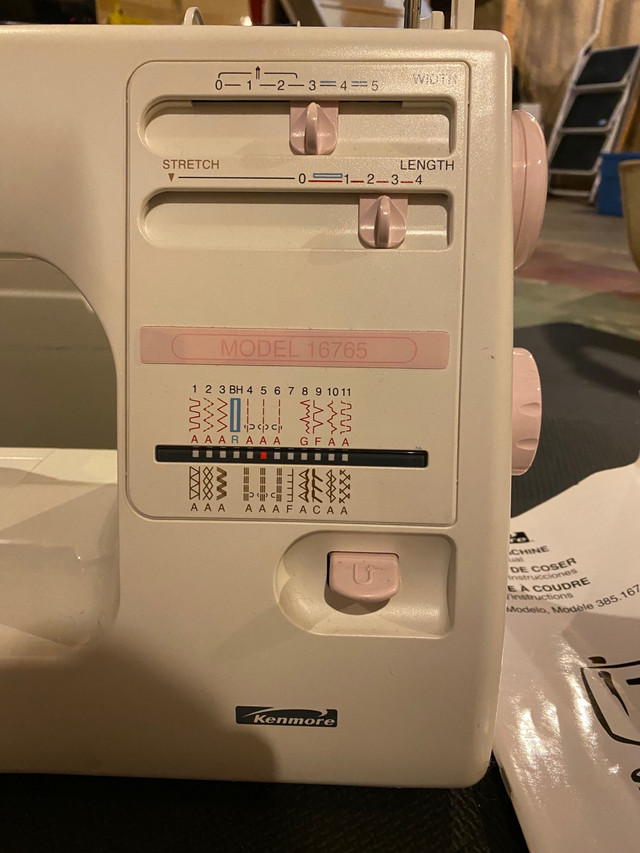 Kenmore sewing machine Hobbies & Crafts London Kijiji