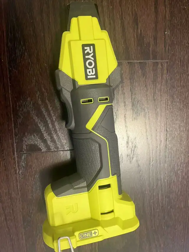 RYOBI 18V ONE+ Cordless PEX Tubing Clamp (Tool Only) in Power Tools in Markham / York Region - Image 2