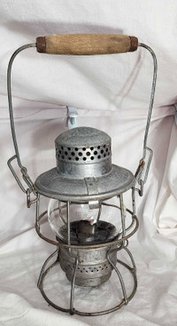 CNR Canadian National Railway Antique Lantern