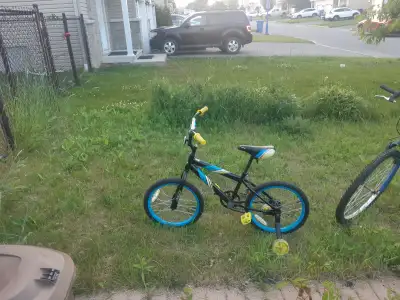 Velo a vendre pour enfant, View more