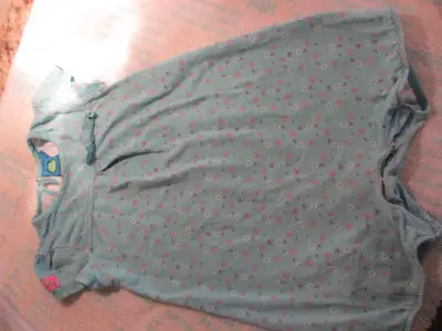 Une pièce bébé fille 18 mois fleuri (C255), View more