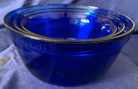 RP2606 Vtg Anchor Hocking Cobalt Blue Glass 3 Piece Mixing Bowl