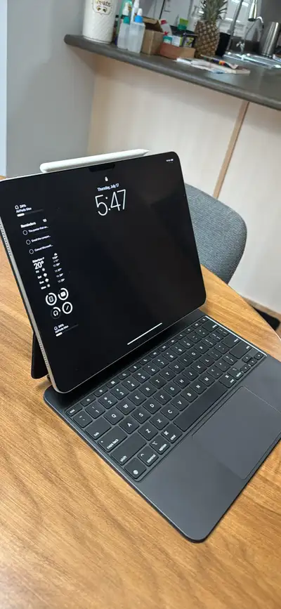 13” iPad Pro M4 and accessories, View more