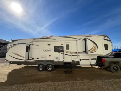 Immaculate condition, original owner, used only 6 times & always stored inside. Non smoking, no pets...