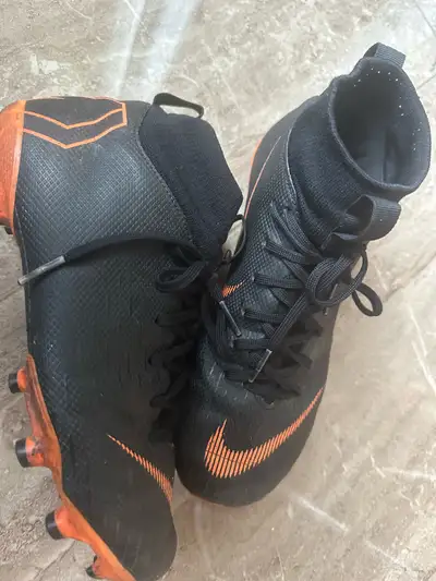 souliers soccer 4Y, View more